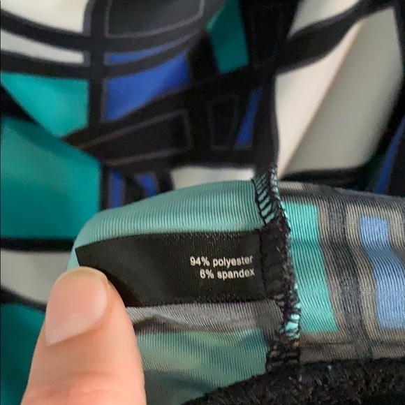 Fashion bug 2x geometric print drape neck blouse - Picture 6 of 6